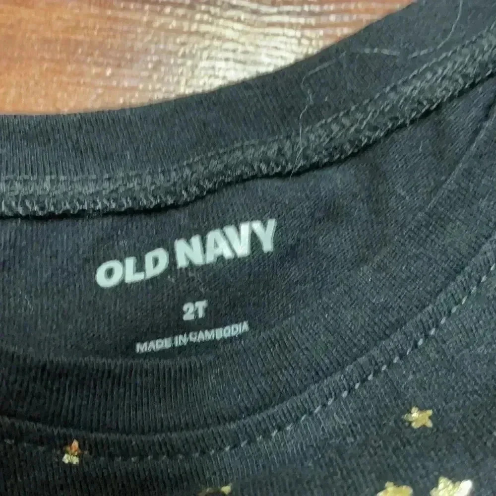 Old Navy Toddler girl black with star dress, size 2T - Picture 2 of 2